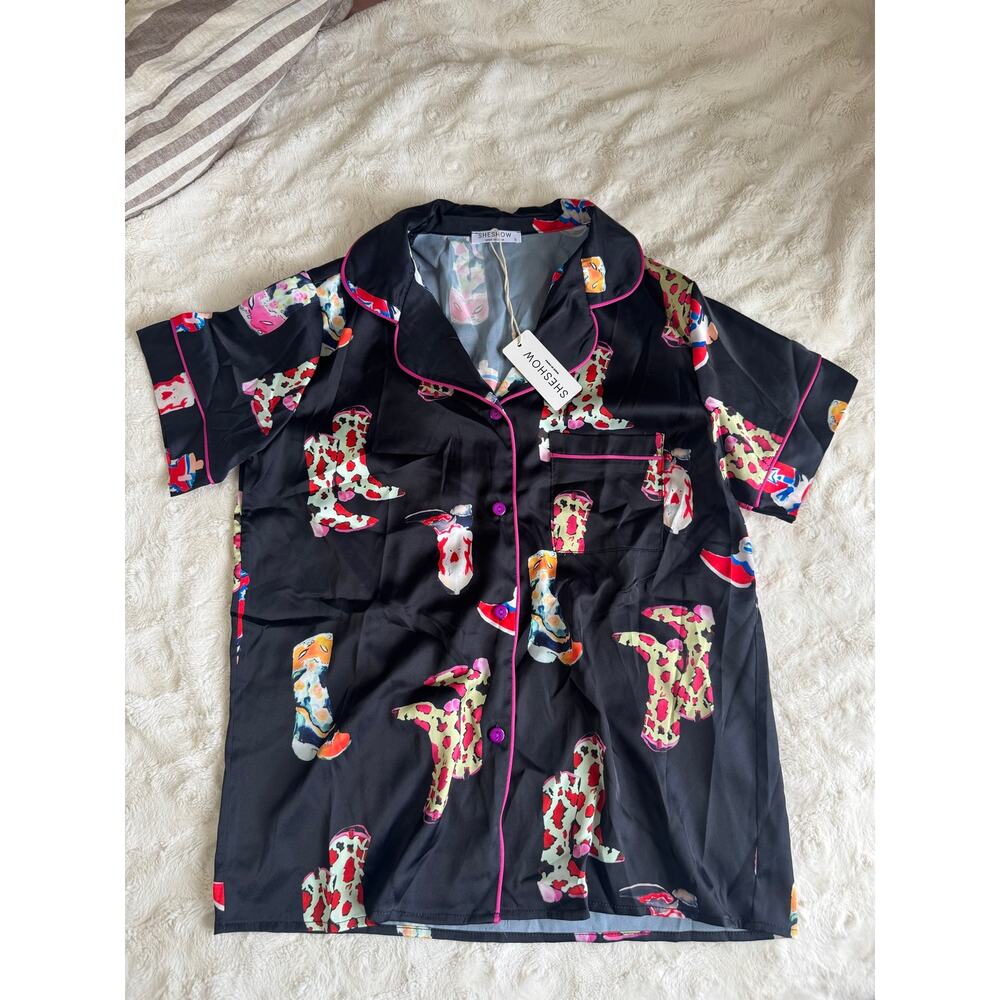 Western Cowgirl Pajama Set Satin Boots Print NWT Womens Small - Picture 3 of 5